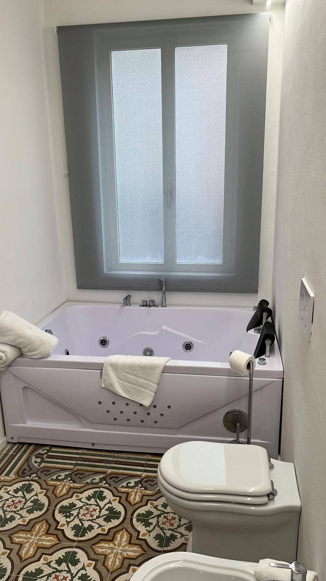 Rosarias Rooms Manfredonia Eksteriør bilde